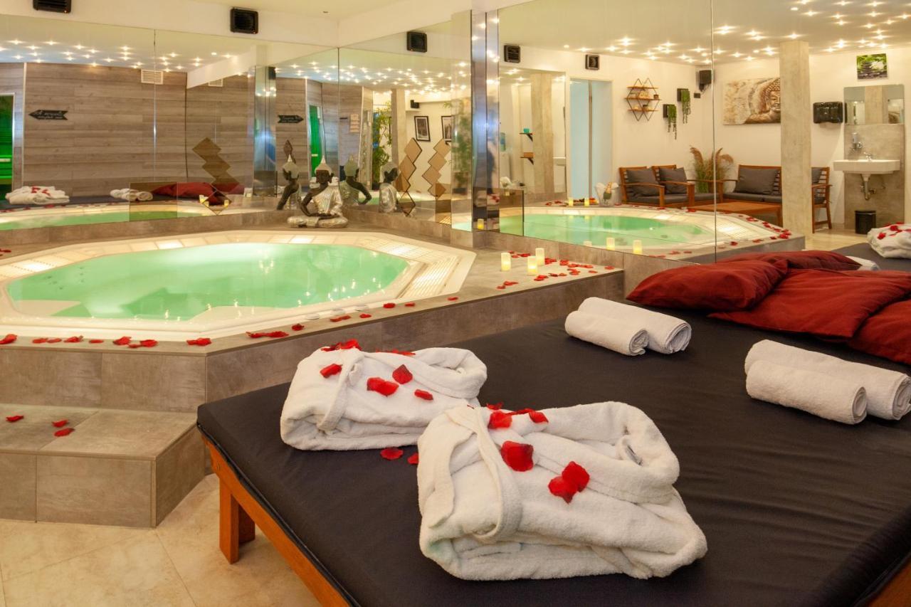 Relax & 3*